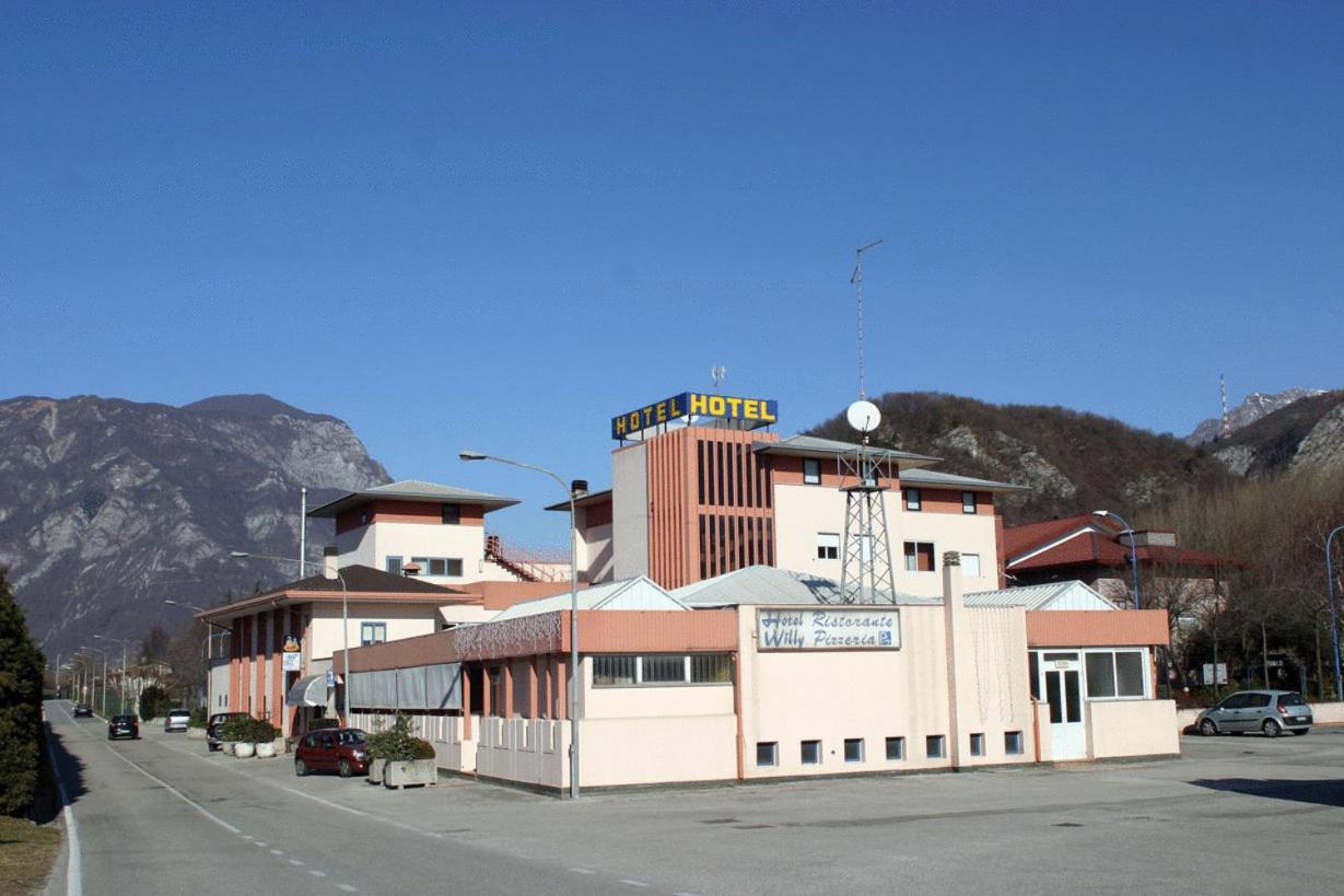 Hotel Willy Джемона-дель-Фріулі Екстер'єр фото