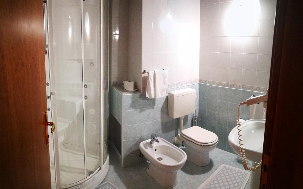 Hotel Willy Джемона-дель-Фріулі Екстер'єр фото