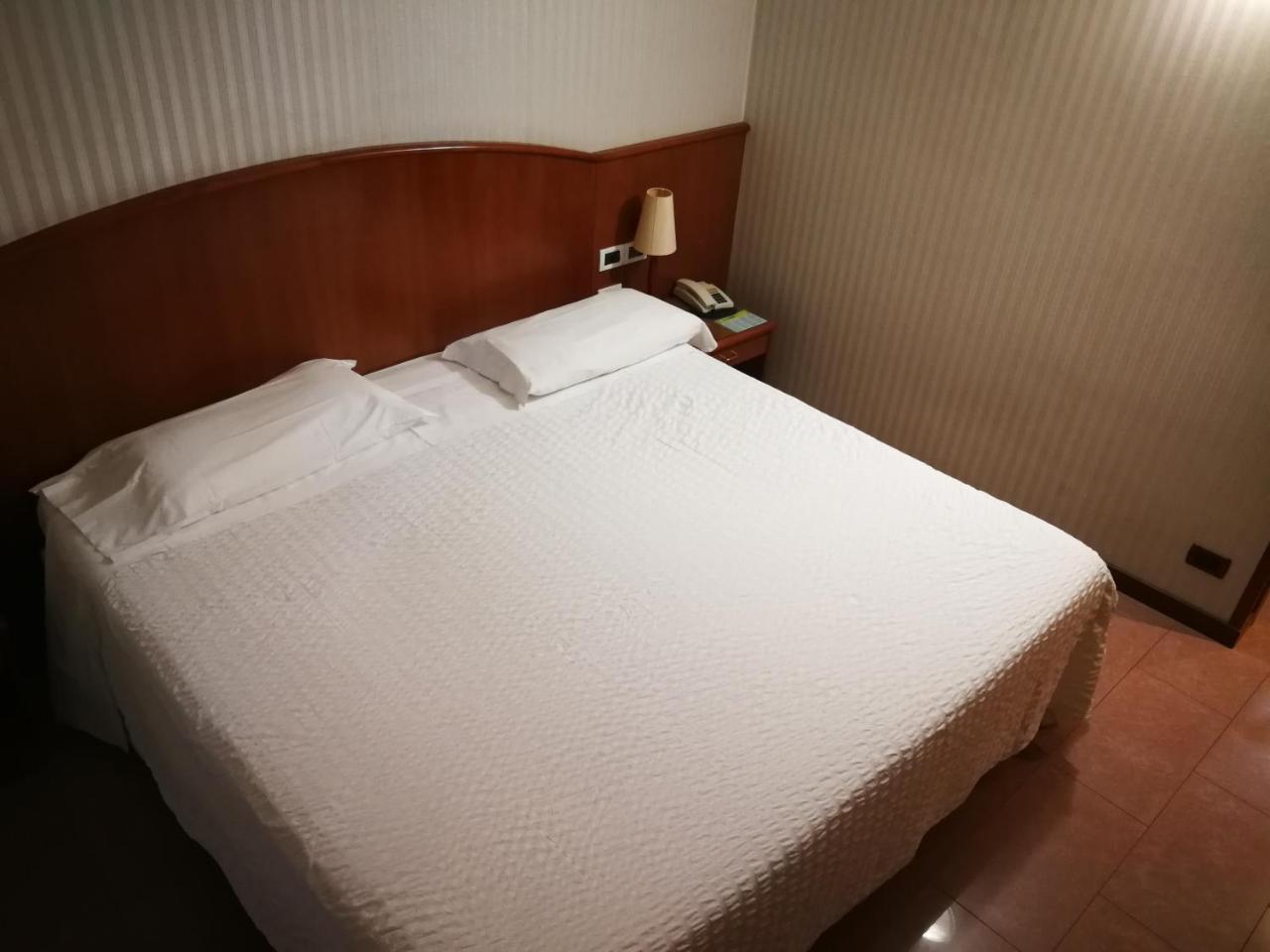 Hotel Willy Джемона-дель-Фріулі Екстер'єр фото